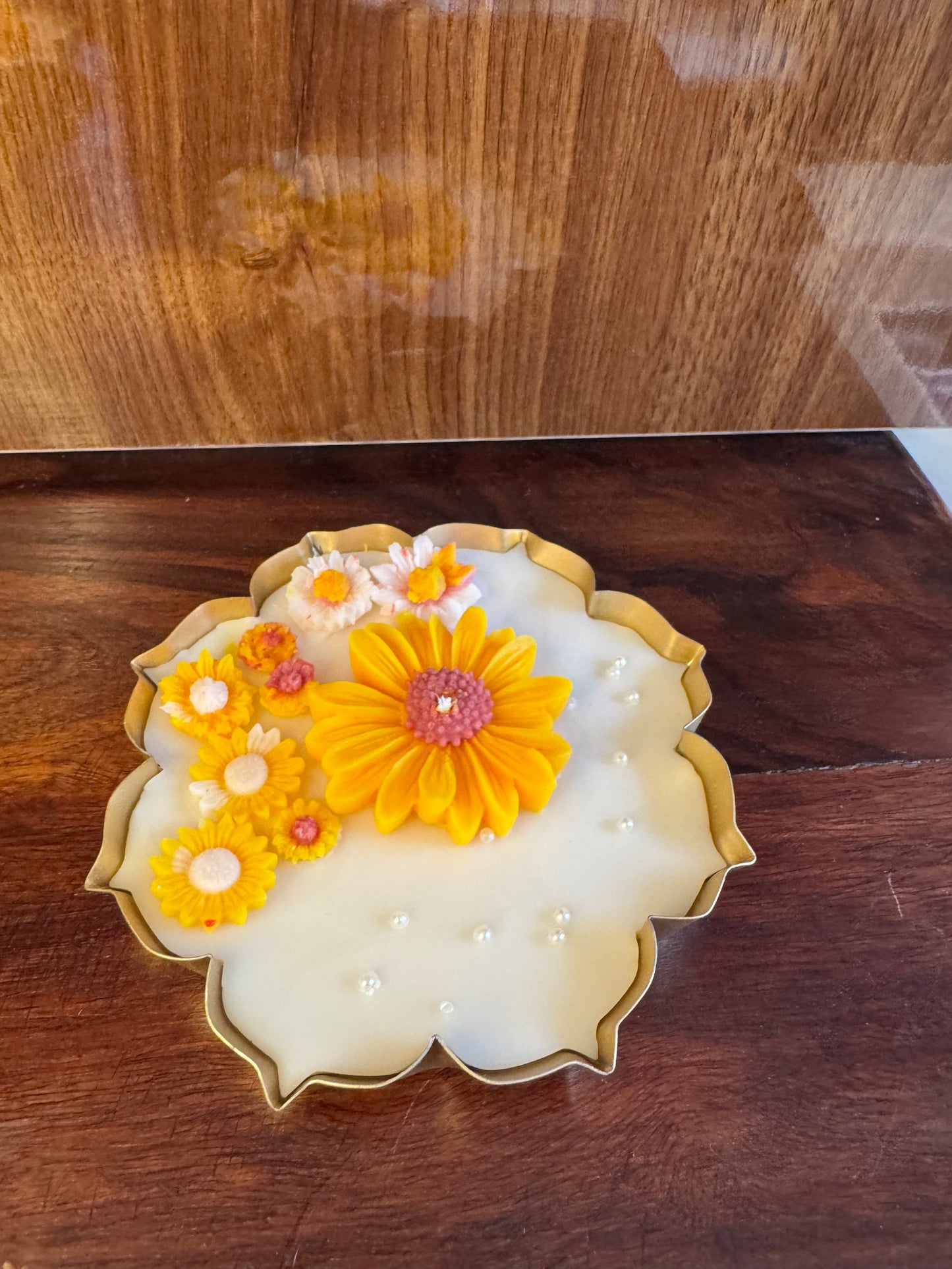Lotus Urli Candle